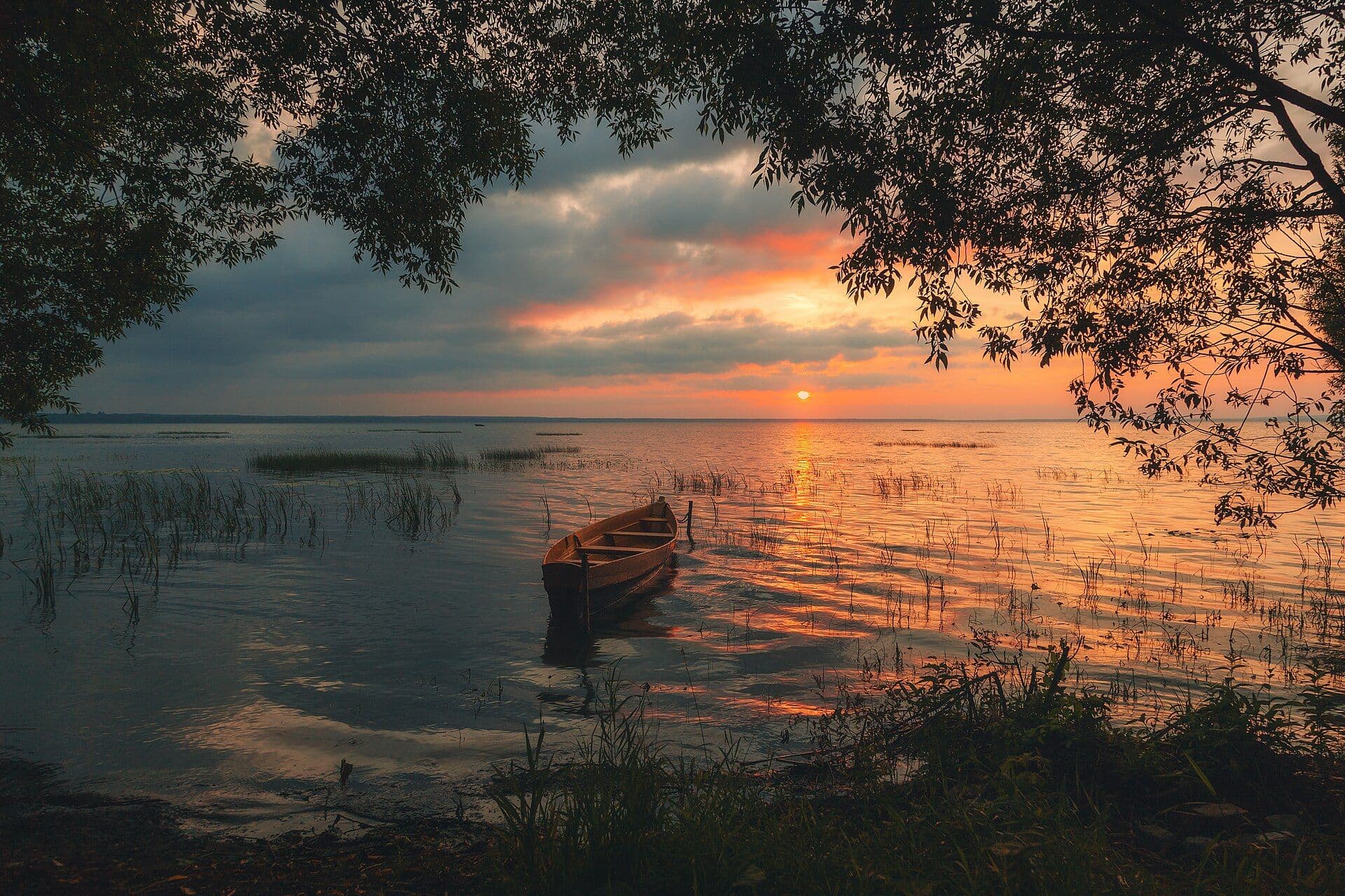 Озеро Плещеево на закате