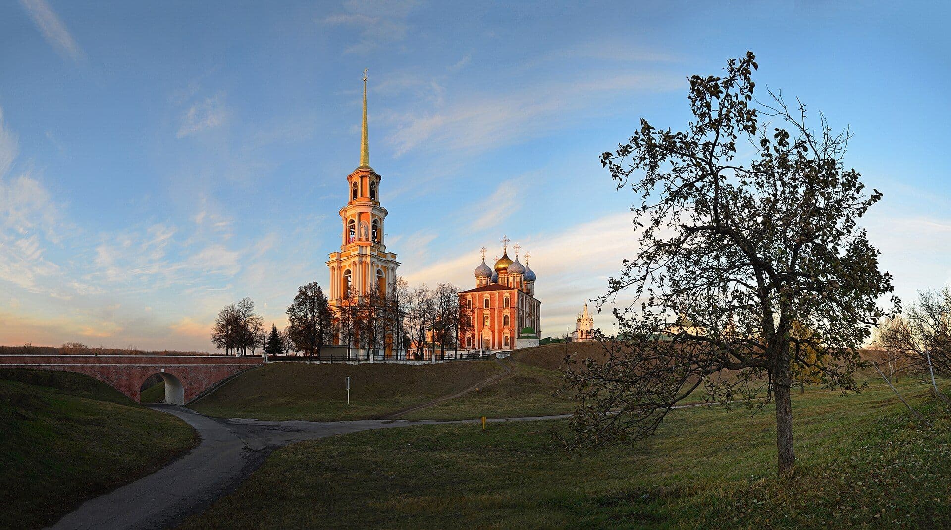 Рязанский Кремль осенью