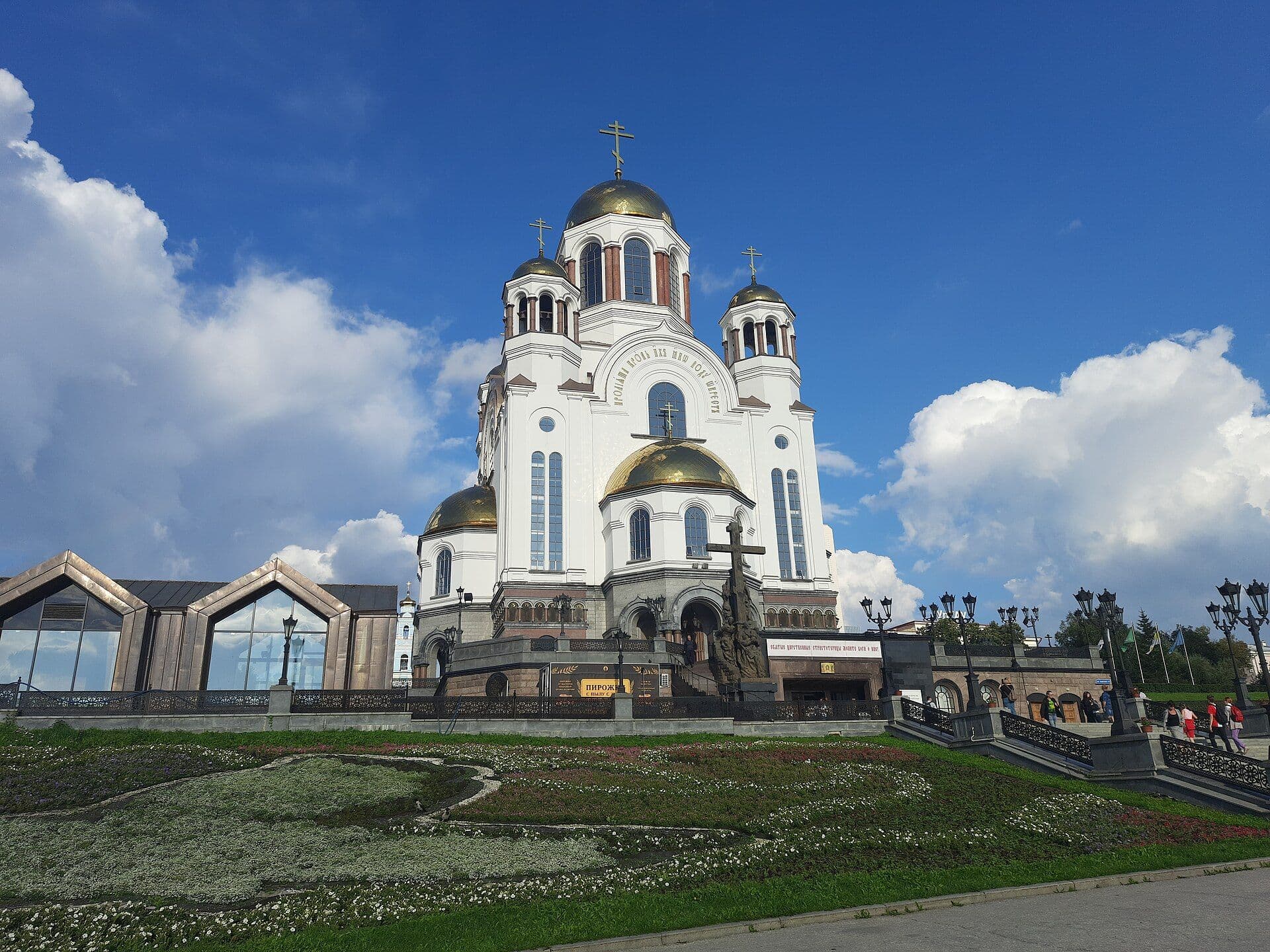 Храм-на-Крови в Екатеринбурге на Вознесенской горке