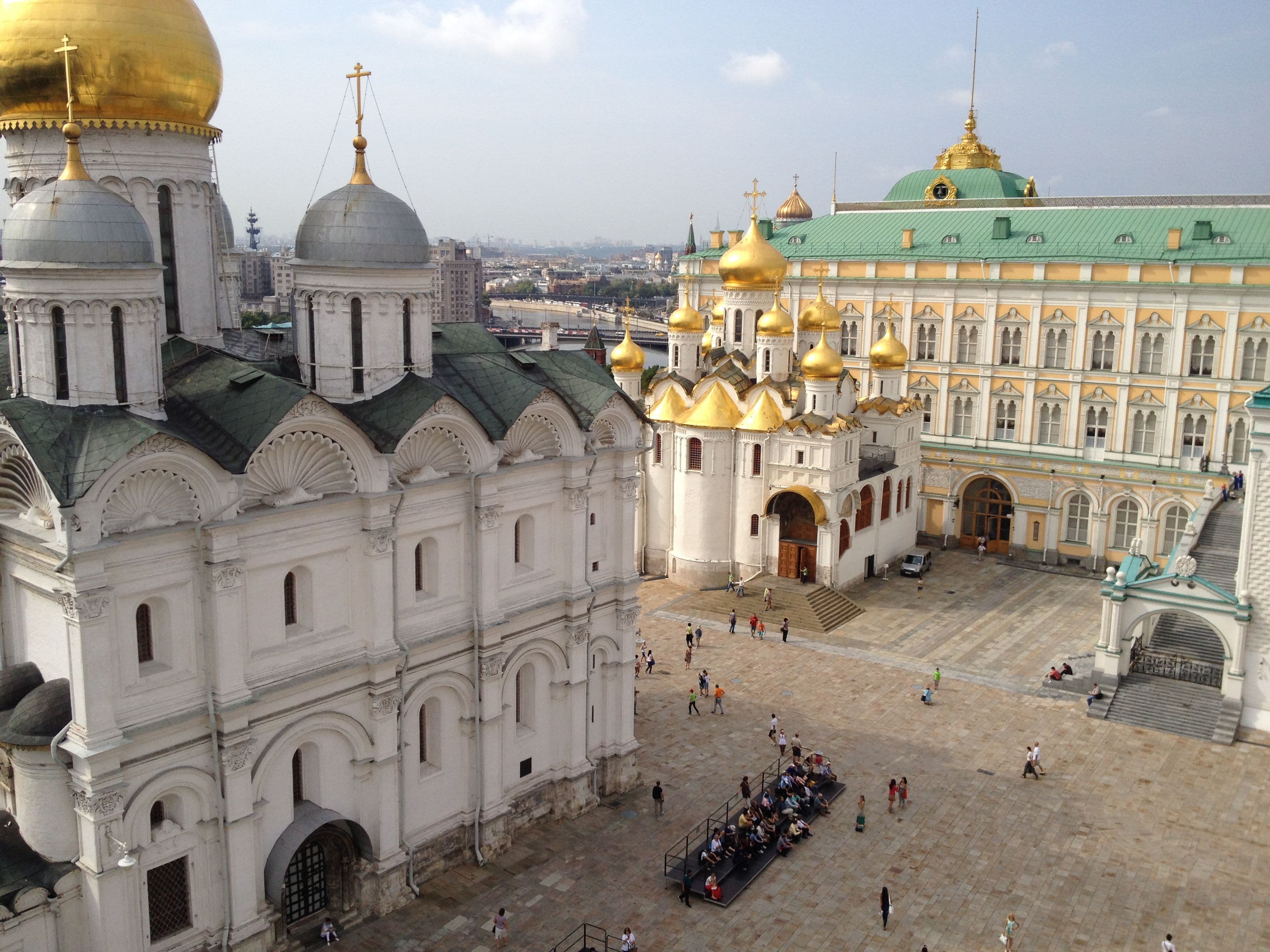 Соборная площадь Московского Кремля с колокольней Ивана Великого