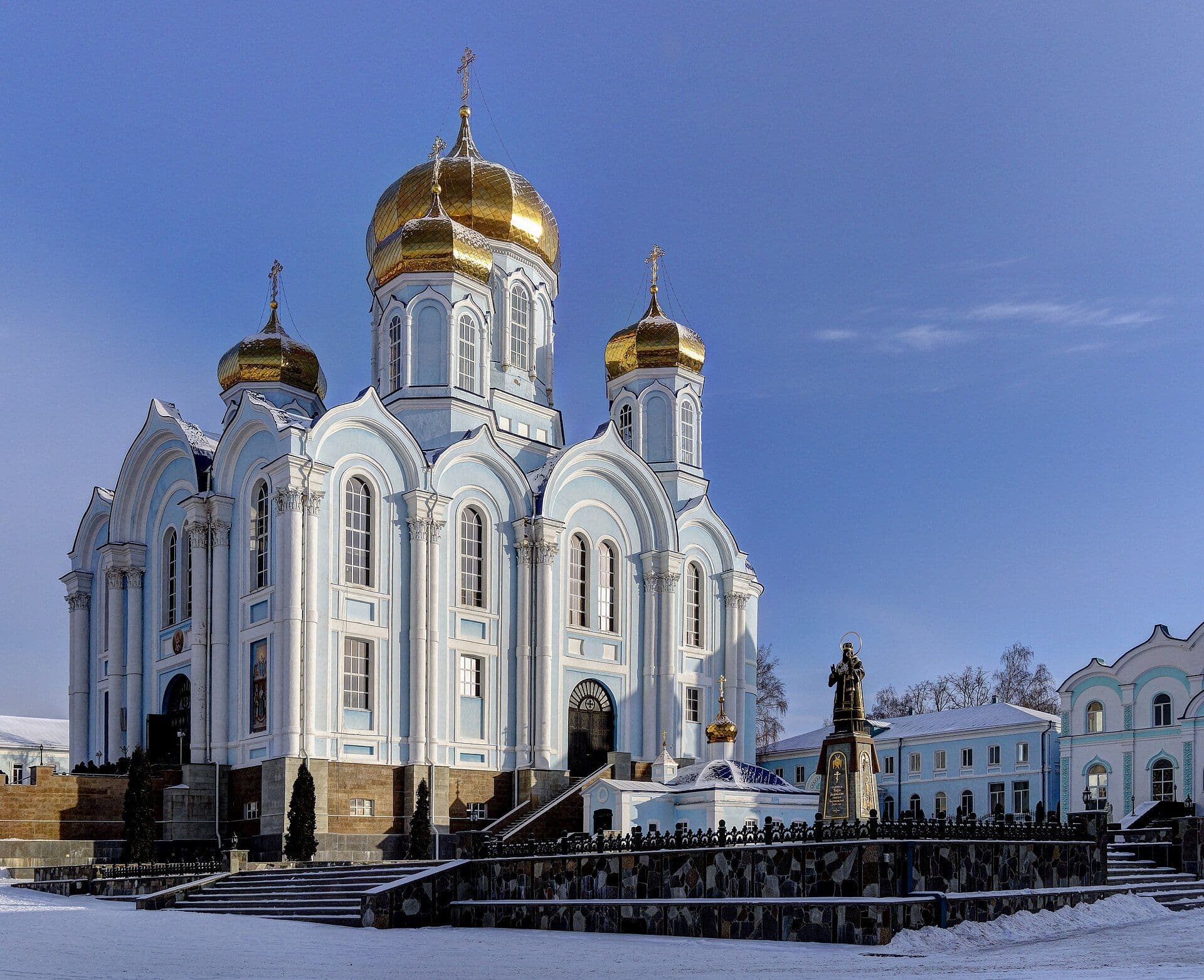 Владимирский собор Рождество-Богородицкого монастыря в Задонске